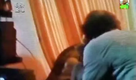 Големи цици тийнейджъри позират си цици невероятно на уеб първият български порно филм камера