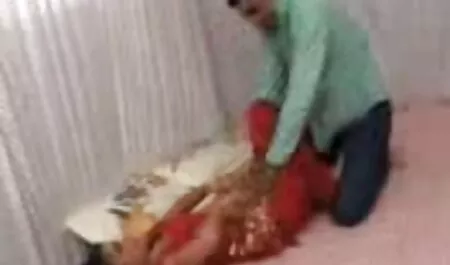 busty блондинка цели порно филми Медицинска Сестра Звезда Луна получава Пиян