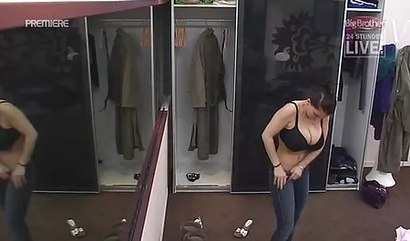 Тейлър секс видеоклипове изпусна сладко мляко. Искам повече секс