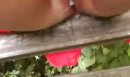 Две сеск клипове кучки свършват.